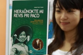 La traduction du "Journal intime Dang Thuy Tram” en espéranto présentée au congrèsi. (Photo: Doan Tan/AVI)