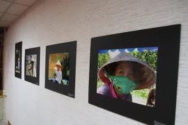 L'exposition "Regards du Vietnam" à Paris. (Source: Thethaovanhoa.vn)