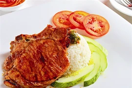 Vina One, une des enseignes connues avec ses plats à la «vietnamienne» comme pho (soupe de nouilles), com tâm (riz cassé). Photo : Internet