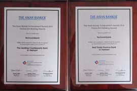 Deux prix honorables à la Techcombank. Source: VNA