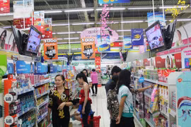 La plupart des Vietnamiens apprécient la qualité de produits nationaux. (Source : VNA)