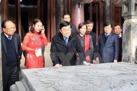 Le président du Vietnam Truong Tan Sang à l'ancienne capitale Hoa Lu. (Source: VNA)