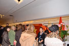 Stand de la délégation diplomatique vietnamienne à Genève lors de la Foire internationale Bazaar 2014. Photo : VNA