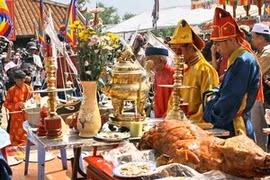 Cérémonie en hommage aux soldats tombés à Hoang Sa 