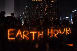 Le Vietnam économise 520.000 kWh d'électricité à la campagne Heure de la Terre. Photo : internet