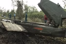 Le crash de l'hélicoptère UH-1, du régiment 917 de la division 370 de l'Armée de défense anti-aérienne et de l'Air du Vietnam st un accident dû à un problème technique. Source: VNA