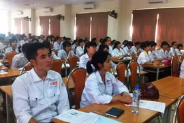 Formation professionnelle à l'intention des aides-soignantes qui vont partir travailler au Japon. (Source: VNA)