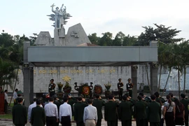 Le cimetière national des martyrs Duong 9 (route 9) basé dans la ville de Dong Ha, province de Quang Tri (Centre). (Source : VNA)