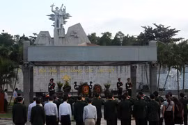 Le cimetière national des martyrs Duong 9 (route 9) basé dans la ville de Dong Ha, province de Quang Tri (Centre). (Source : VNA)