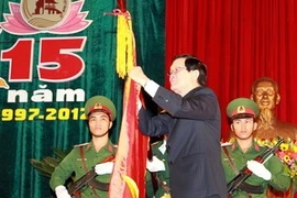 Le président Truong Tan Sang a remis l'"Ordre Ho Chi Minh" à la province de Quang Nam. (Photo: Nguyen Khang/AVI)