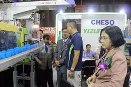 Les expositions internationales de machines et équipements des industries du plastique et du caoutchouc en 2013. Photo : internet