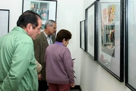 Exposition de photographies sur les 50 années de relations VN-Cuba 