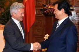 Vietnam et Grande-Bretagne développent des relations de partenariat stratégique 