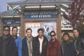Les artistes vietnamiens à l'Université Brigham Young (Source: baomoi.com)