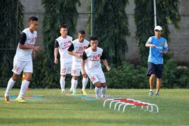 Le Japonais Toshiya Miura lors d'une séance d'entraînement de l'équipe U23 du Vietnam (Source: VNA)