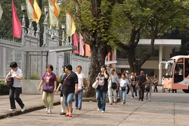 Chaque année, Hô Chi Minh-Ville accueille des millions de touristes étrangers. Photo : VNA