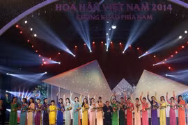 La demi-finale du concours Miss Vietnam 2014 du Sud. (Photo: Duy Khuong/VNA)