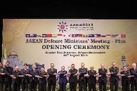Les ministres de la Défense de l'ASEAN (Source: VNA)