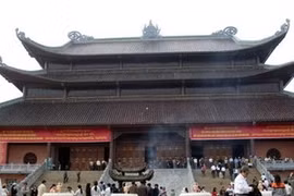 Ninh Binh : La pagode de Bai Dinh en fête 