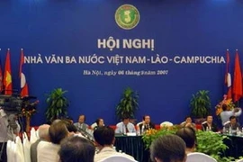 La 4e conférence des écrivains Vietnam-Laos-Cambodge. (Source: vannghequandoi.vn)
