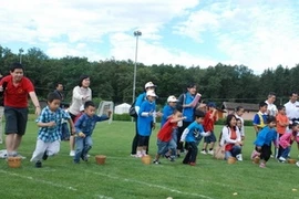 Fête sportive et familiale de l'ASEAN à Genève. (Photo: Le Thanh/AVI)