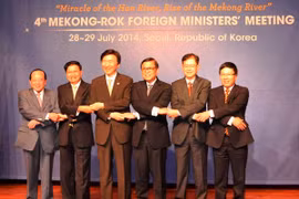  Le vice-PM et ministre des AE du Vietnam Pham Binh Minh a participé à la 4e Conférence ministérielle République de Corée-Mékong. (Photo: Việt Cường-Phạm Duy/Vietnam+)