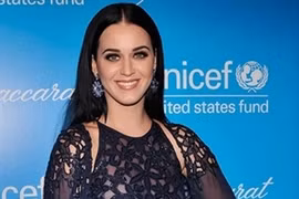 Katy Perry, une chanteuse américaine célèbre et ambassadeur de bonne volonté de l'UNICEF, sera présentée au sommer "Under 30". 