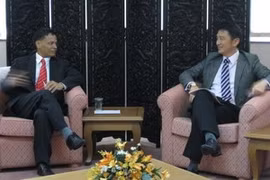 L'ambassadeur vietnamien Nguyen Hong Thao et Ter Leong Yap, vice-président KLSCCCI. (Photo: Xuân Triển/Vietnam+)