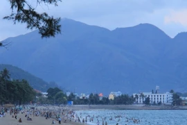 Plage de Nha Trang (province de Khanh Hoa, Centre). (Source : VNA)