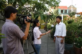 Le gouvernement du Vietnam considère les médias comme l'un des moyens importants pour promouvoir l'égalité des sexes et l'avancée des femmes. Photo : Quang Châu/AVI