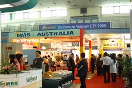 Salon des technologies et équipements électriques