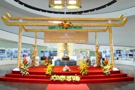 Exposition d’antiquités de Thang Long-Hanoï tenue au Musée de Hanoï. (Source : NDEL) 