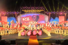 Cérémonie marquant le 250e anniversaire du grand poète Nguyên Du