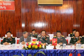 Vietnam et Laos applaudissent les résultats de la coopération dans la défense