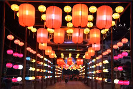 Mi-automne : à la découverte de la plus longue route des lanternes au Vietnam