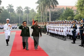 Vietnam et Laos promeuvent la coopération entre leurs Armées