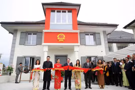 Inauguration du siège de la Mission permanente du Vietnam à Genève 