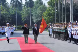 Vietnam et Japon renforcent leur coopération dans la défense