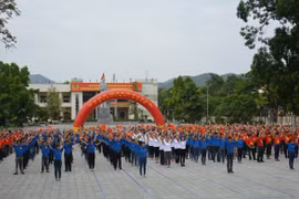 Les jeunes de Cao Bang et du Guangxi à un festival de l'amitié