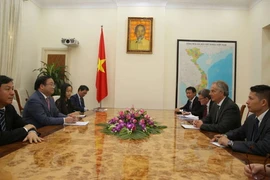 Le vice-Premier ministre Hoang Trung Hai reçoit l'ex-Premier ministre britannique Tony Blair