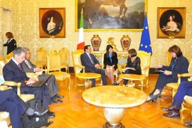 Des communistes vietnamiens en visite de travail en Grèce et en Italie