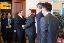 Une délégation du PCV en visite en Russie