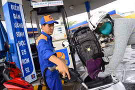 Une 2e baisse du prix des carburants en août