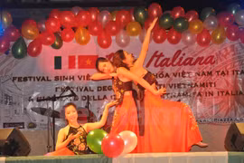 La Journée culturelle du Vietnam en Italie impressionne les amis étrangers