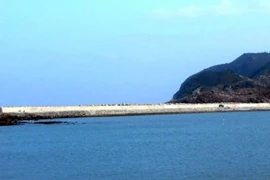 Quang Binh: achèvement de la digue reliant les îles de Hon La et Hon Co