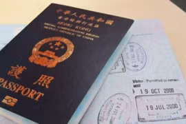 Hong Kong exhorté à accorder le visa de travail aux Vietnamiens