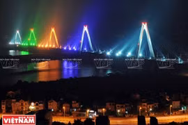 Quand la photo capte la beauté nocturne de Hanoi