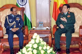 Vietnam et Inde intensifient la coopération bilatérale dans la défense
