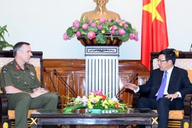 Pham Binh Minh reçoit le chef de la force de défense de la Nouvelle-Zélande