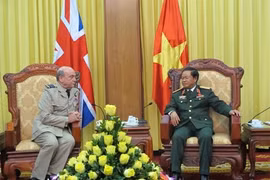 Vietnam - Royaume-Uni : renforcement de la coopération dans la défense
